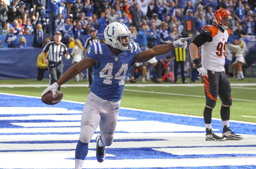 Ahmad Bradshaw Re Signs With the Indianapolis Colts