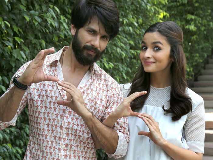 Actors Shahid Kapoor and Alia Bhatt during a press conference to promote their upcoming film'Shaandaar in Gurgaon on Oct 16 2015