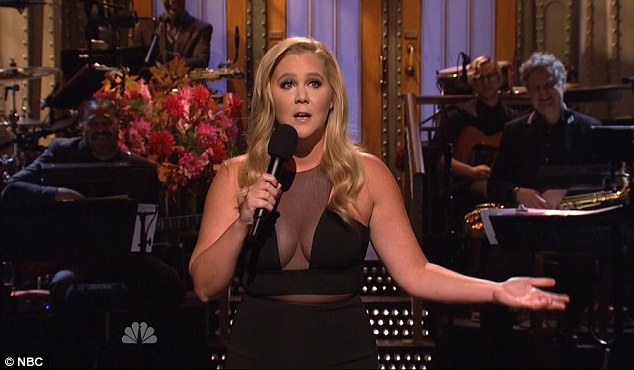 Amy Schumer kicks heckler from gig