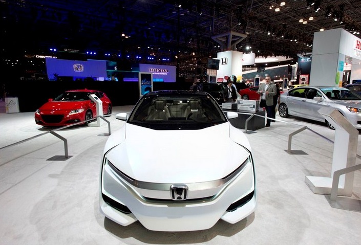 An earlier version of the Honda FCV