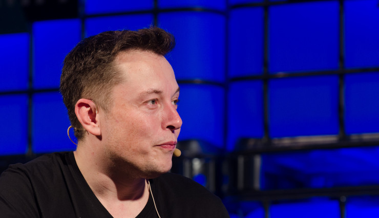 Elon Musk has sharp words for Apple car program