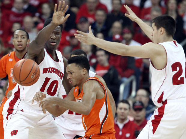 Badgers men's basketball Nigel Hayes Bronson Koenig on preseason watch lists