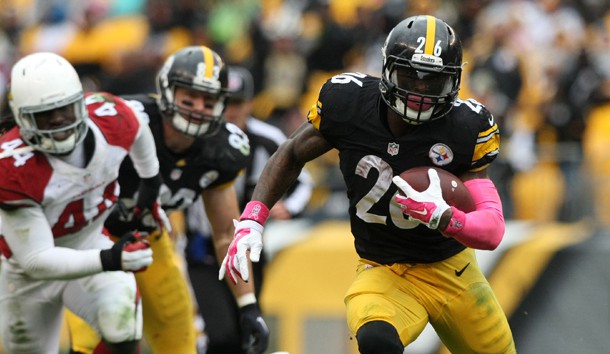 Oct 18 2015 Pittsburgh PA USA Pittsburgh Steelers running back Le'Veon Bell runs the ball against the Arizona Cardinals during the second half at Heinz Field. The Steelers won the game 25-13. Mandatory Credit Jason Bridge-USA TODAY Sports