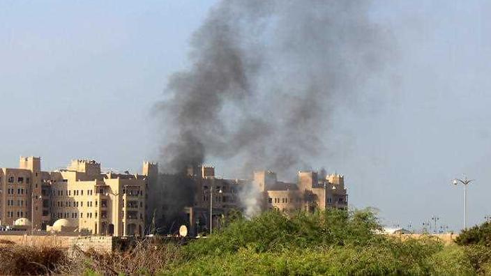 Reports: Hotel housing Yemen PM hit by rocket