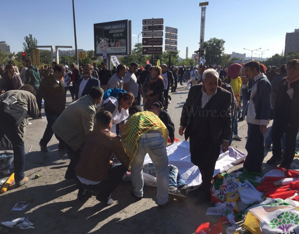 2-Bomb-Blast-Near-Ankara-Train-Station-killed-at-least-20-people