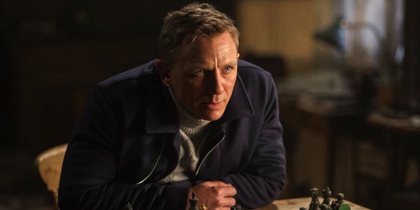 'Spectre' Star Daniel Craig Says James Bond Is A 'Misogynist'