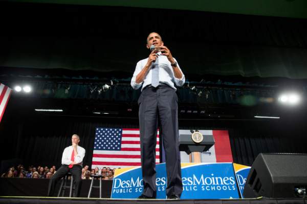 US Education Secretary Arne Duncan says he's stepping down