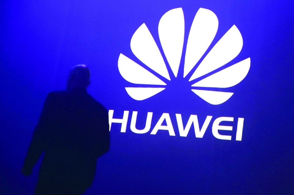 Huawei takes smartphone fight to Samsung Apple with Q3 shipments boom