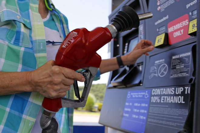 US producer prices fell in September because of cheaper gas