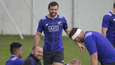 Conrad Smith during an All Blacks training session in Swansea