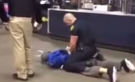 Pittsburgh Cop body slam Cubs fan