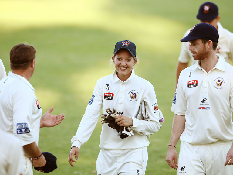 Sarah Taylor makes history in Australia