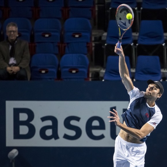 Video: When Roger Federer lapped a ball straight into his racquet