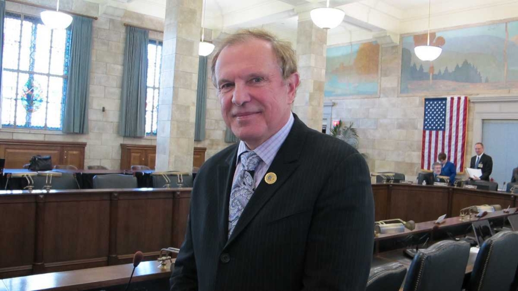 State Sen. Ray Lesniak D-Union says he's confident that New Jersey will win its bid to allow sports betting at the state's casino and horse racing tracks now that the full Third Circuit Court of Appeals has agreed to rehear its case. (NewsWorks file pho