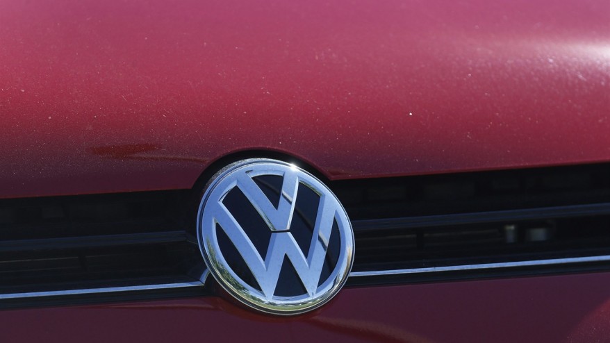 Germany mandates recall of VW cars with deceptive software