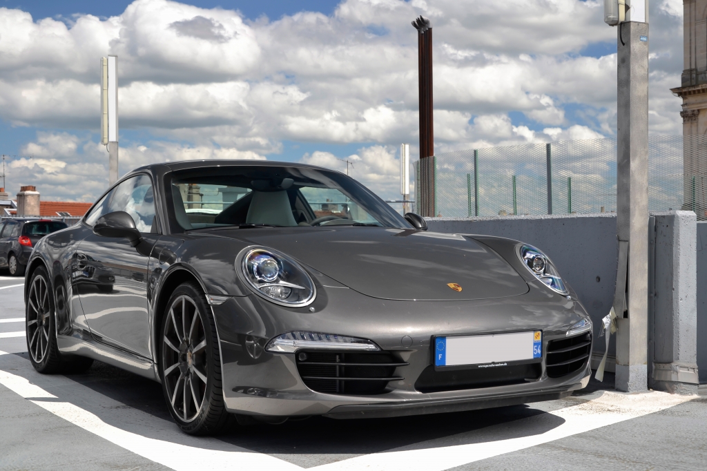 Porsche Ditches Google Android Auto in its Forthcoming 2017 Carrera Models