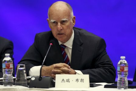 California Governor Jerry Brown speaks at a meeting with Chinese President Xi Jinping and five United States governors to discuss clean technology and economic development in Seattle Washingt