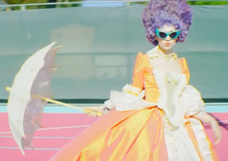 Grimes Details 'Art Angels,&#039 Shares New Video