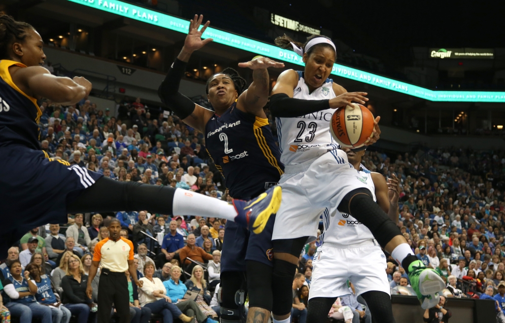 Catchings leads Indiana back to finals with 66-51 win