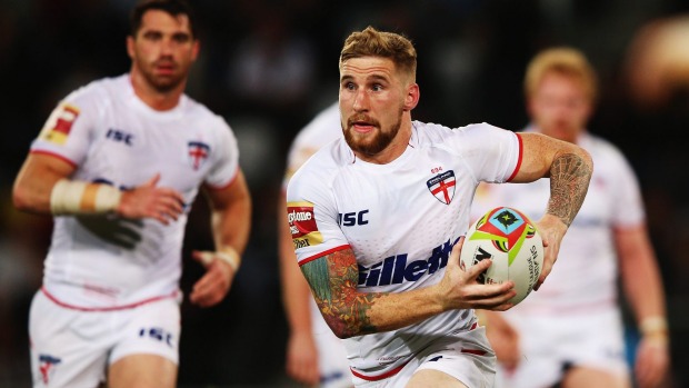 A recurrence of a knee injury has ruled out England fullback Sam Tomkins from the three-test series against the Kiwis