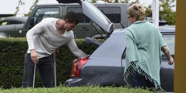 Vertonghen still gets dropped of to Belgium training by his mother