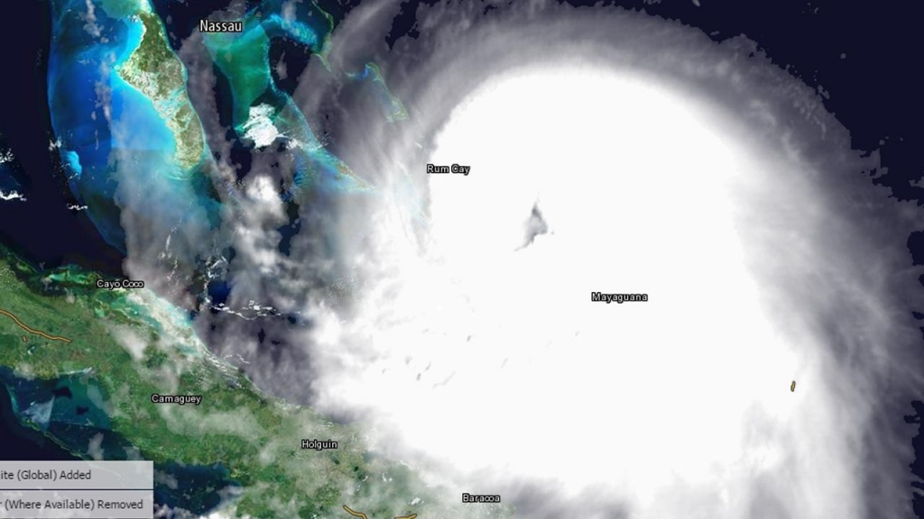 Hurricane Joaquin strengthens, aims for East Coast