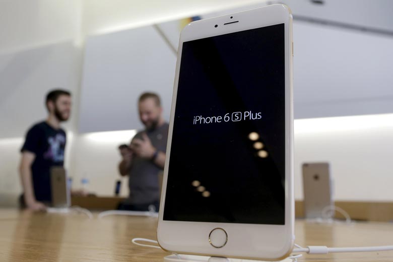 Apple sells 13 million iPhones over weekend