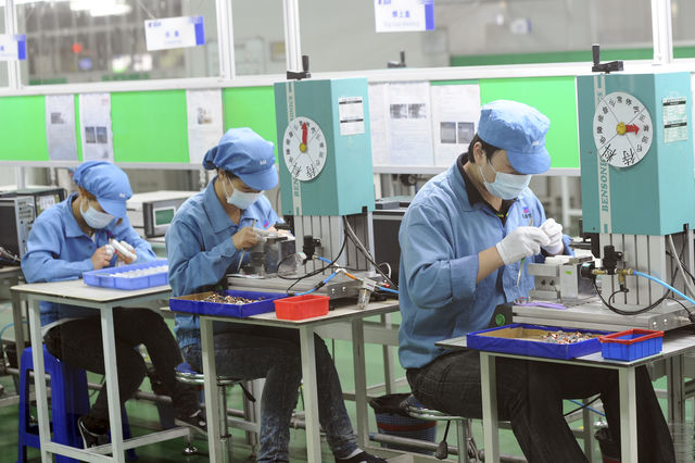 Chinas Manufacturing Contraction indicates Global Slowdown