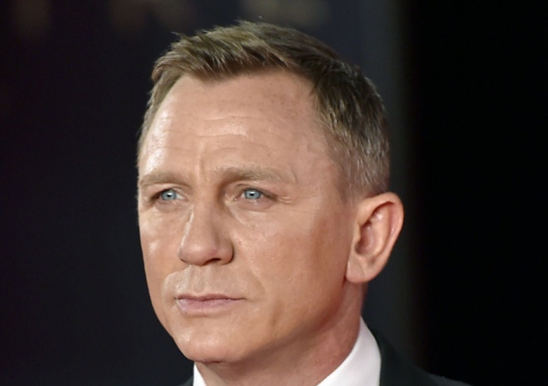 Daniel Craig