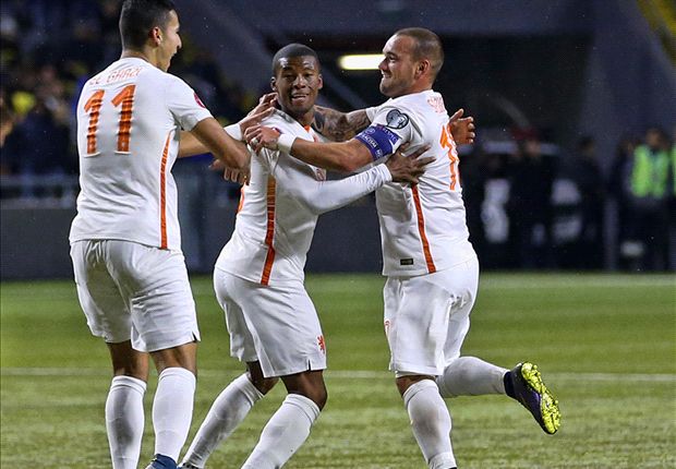 Kazakhstan 1-2 Netherlands Wijnaldum and Sneijder keep play-off hopes alive