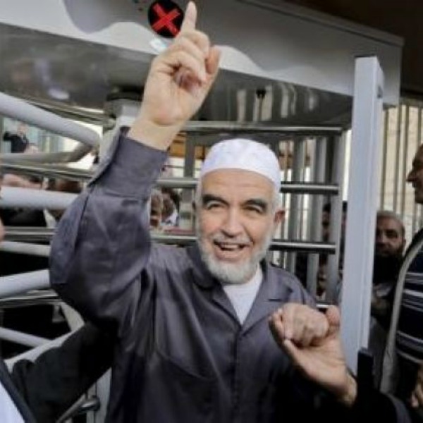 Leader of the northern Islamic Movement Sheikh Raed Salah gestures as he leaves the district court in Jerusalem