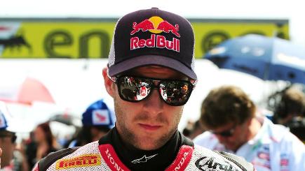 Jonathan Rea won both races at Magny-Cours