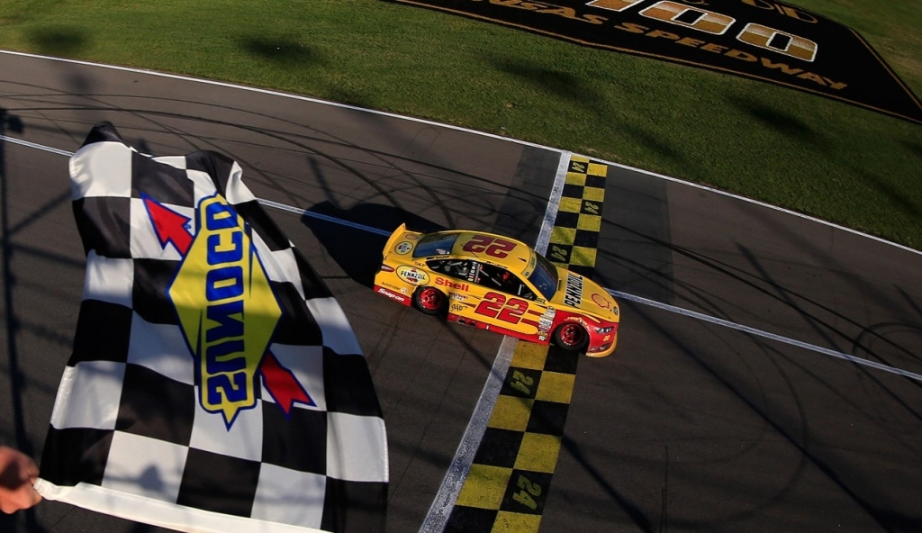 Joey Logano will go for his fourth win in a row from the pole position at Martinsville on Sunday