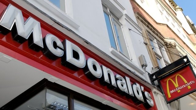 McDonald's global comparable sales rose 4% in the third quarter