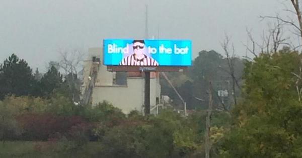 Detroit Lions fans troll'blind refs with billboards