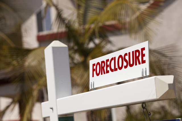 Foreclosure filings up in Collier, down in Lee