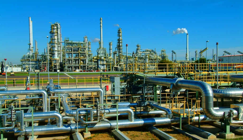 Oil-Refinery-2