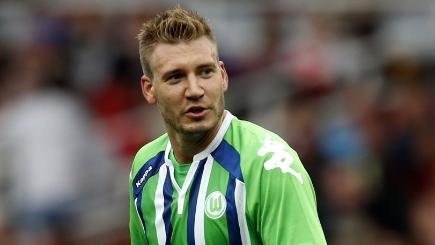 Dieter Hecking has backed the form of his striker Nicklas Bendtner