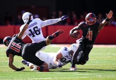 Nebraska Cornhuskers: Tommy Armstrong throws 48 times in Huskers loss to