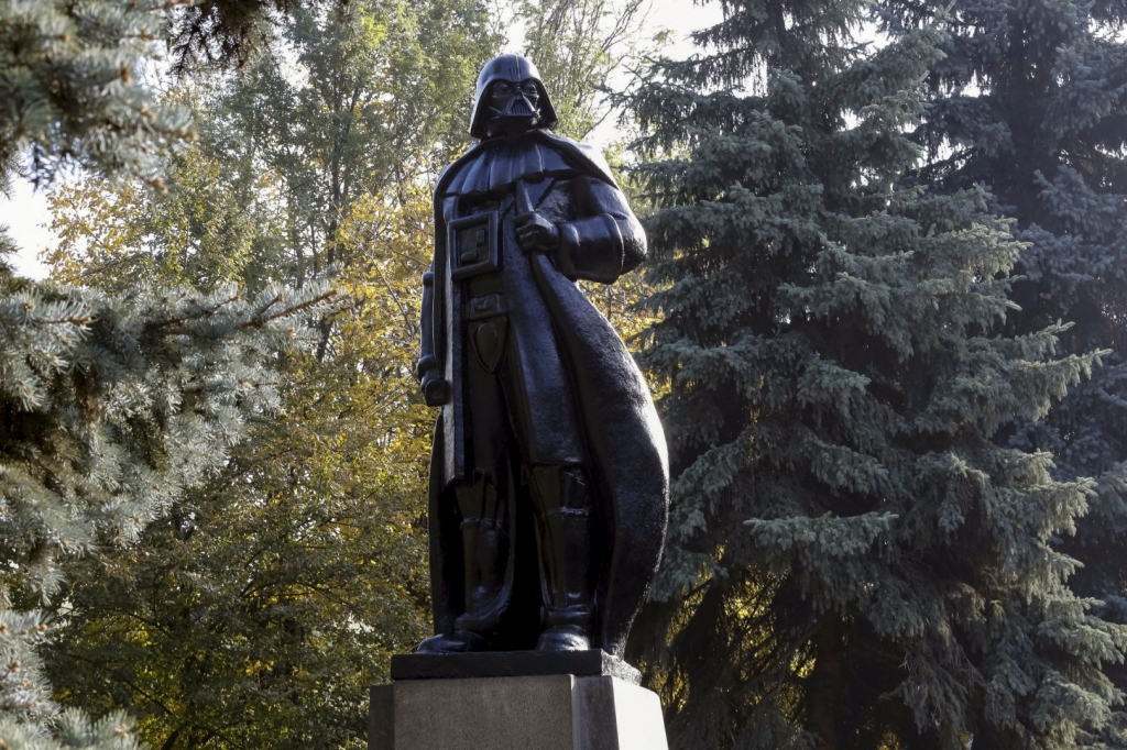 Star Wars Lenin statue in Ukraine gets Darth Vader makeover