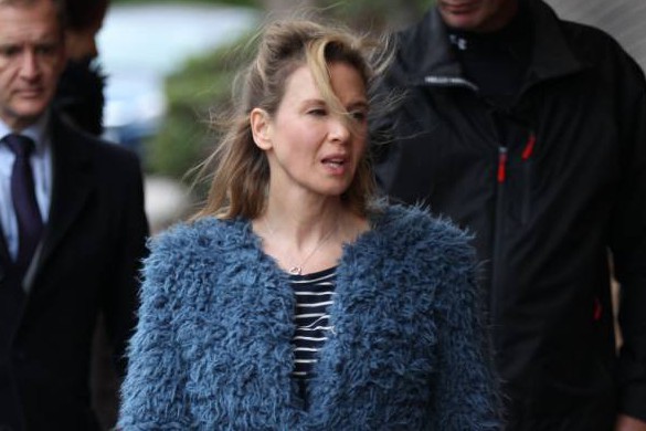 Here's our first look at Renee Zellweger's bump on the set of Bridget Jones’ Baby