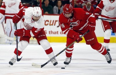 Teemu Pulkkinen: Pulkkinen scores twice in Red Wings' win