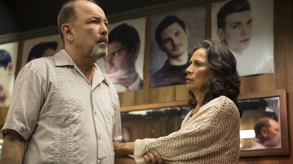 Ruben Blades as Daniel Salazar and Patricia Reyes Spíndola as Griselda Salazar in Fear The Walking Dead