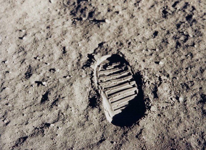 Moon mission footstep