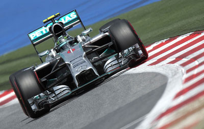 SOCHI Nico Rosberg out-qualified his Mercedes teammate Lewis Hamilton to claim pole for the Russian Grand Prix at Sochi on Saturday