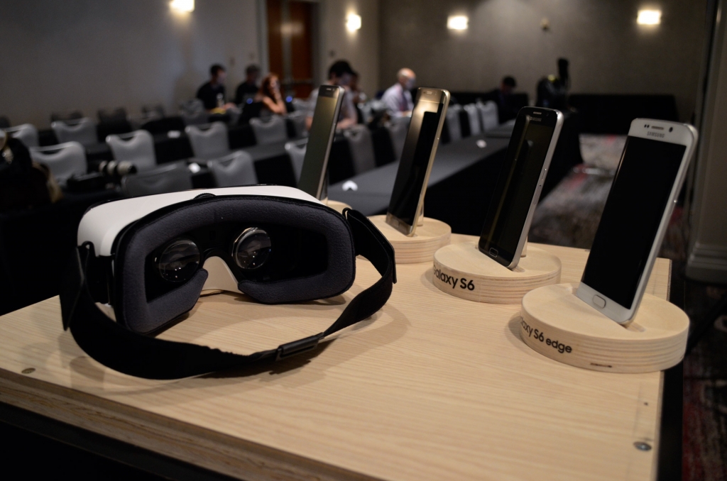 $99 Gear VR Edition Revealed, Netflix and Twitch Apps Announced