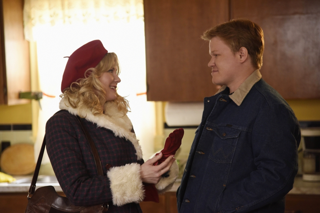 Kirsten Dunst as Peggy Blumquist Jesse Plemons as Ed Blumquist.
CR Chris Large  FX