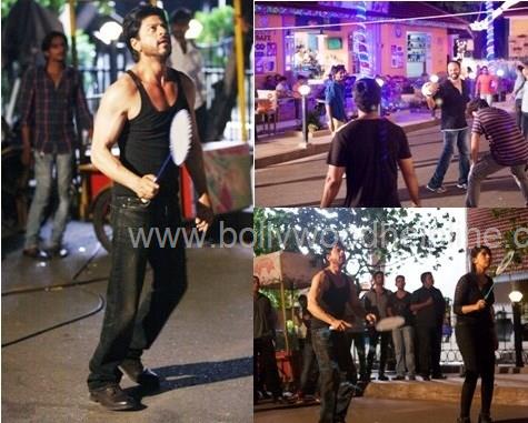 Rohit Shetty Pampers Shah Rukh Khan On Dilwale Sets Yet Again!