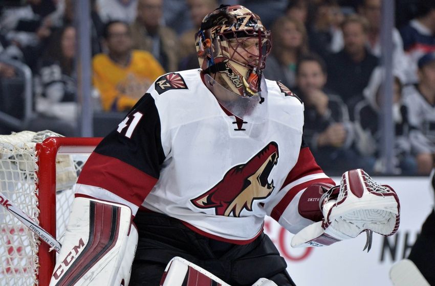 Arizona Coyotes Mike Smith Superb Through Two Starts