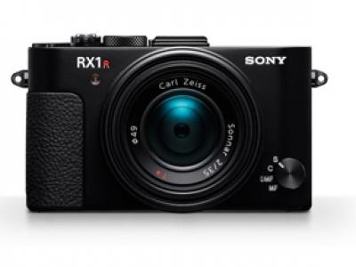 Meet Sony's new RX1R II, the 42.4-mp snapper in a compact cam costume